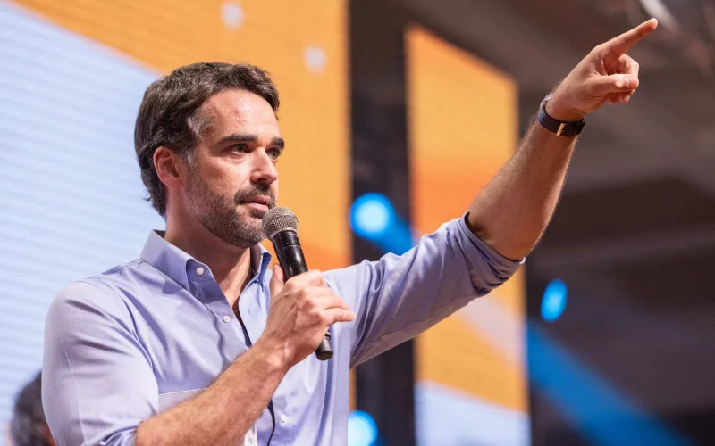 Eduardo Leite diz que vai concluir o mandato no Piratini | Foto: Mauricio Tonetto/Secom