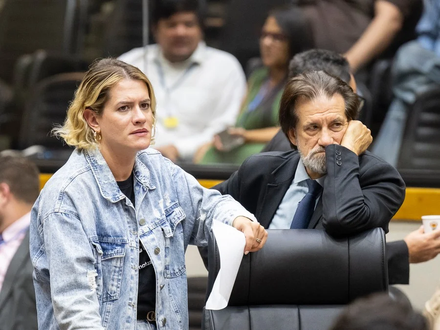 Vereadores da oposição defenderam emendas do Fórum de Entidades em plenário - Foto : Fernando Antunes/CMPA